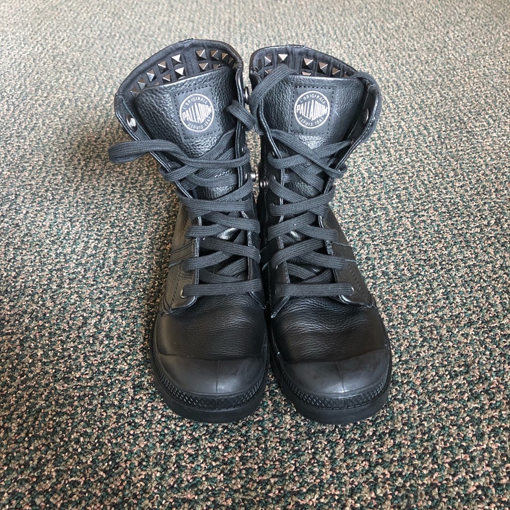 PRICE DROP!!! Palladium Baggy Cash Stud Boots